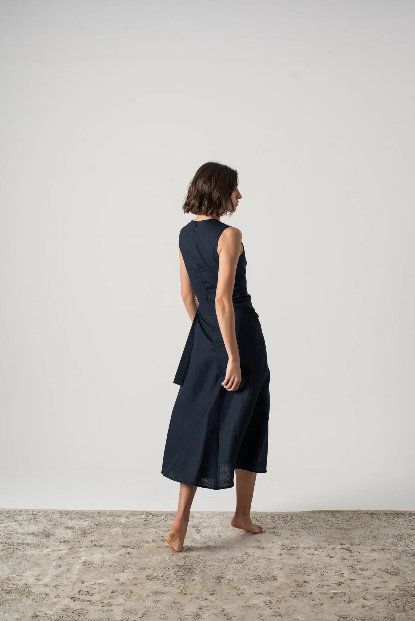 Eda Linen Midi Wrap Dress Navy