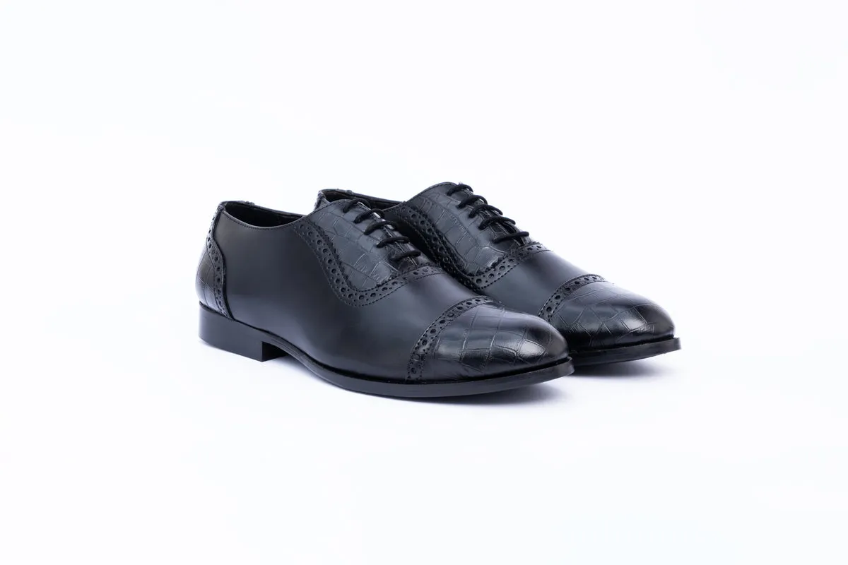 OXFORDS WITH TOE CAP- BLACK